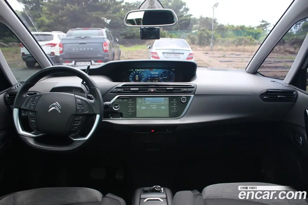 Citroen C4 Picasso 2017 1.6 автомат (гидро), фото 2 Citroen C4 Picasso 2017 1.6 автомат (гидро), фото 2
