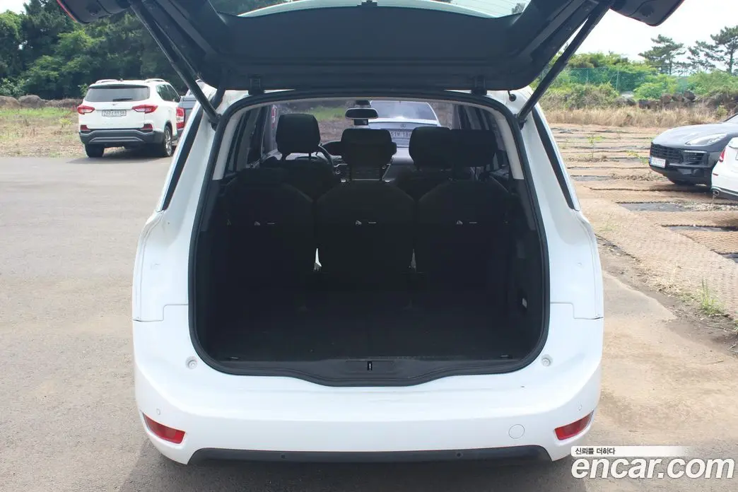 Citroen C4 Picasso 2017 1.6 автомат (гидро), фото 10 Citroen C4 Picasso 2017 1.6 автомат (гидро), фото 10