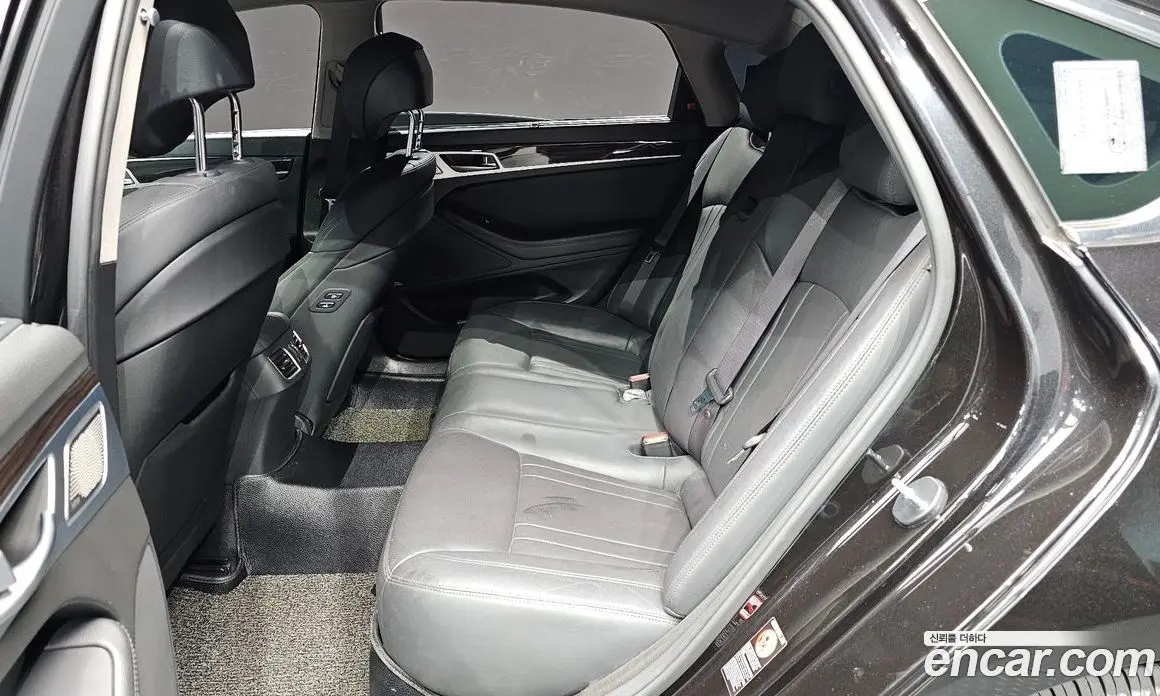 Genesis G80 2017 3.3 автомат (гидро), фото 18 Genesis G80 2017 3.3 автомат (гидро), фото 18