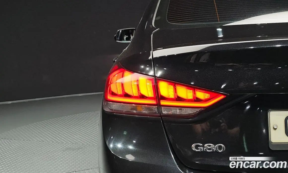 Genesis G80 2017 3.3 автомат (гидро), фото 9 Genesis G80 2017 3.3 автомат (гидро), фото 9