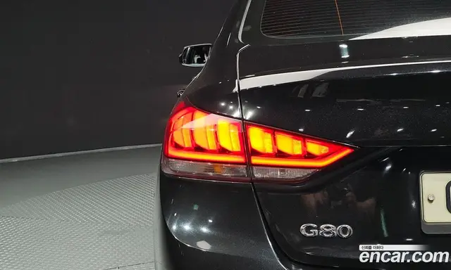 Genesis G80 2017 3.3 автомат (гидро), миниатюра 9 Genesis G80 2017 3.3 автомат (гидро), миниатюра 9