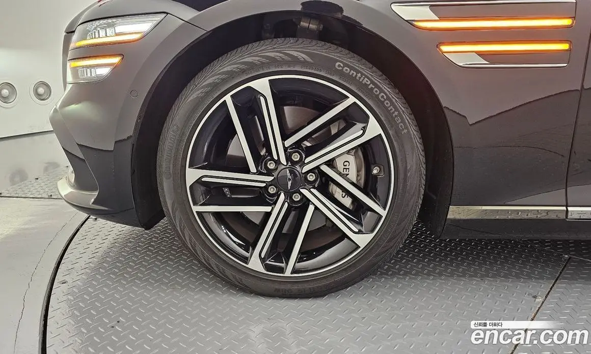 Genesis G80 2024 2.5 автомат (гидро), фото 4 Genesis G80 2024 2.5 автомат (гидро), фото 4