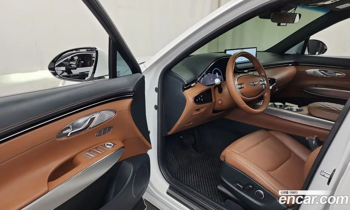 Genesis GV70 2021 2.5 автомат (гидро), фото 13 Genesis GV70 2021 2.5 автомат (гидро), фото 13