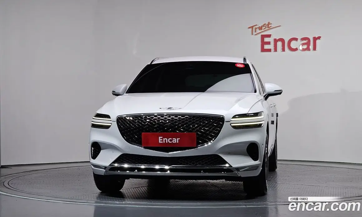 Genesis GV70 2021 2.5 автомат (гидро), фото 3 Genesis GV70 2021 2.5 автомат (гидро), фото 3