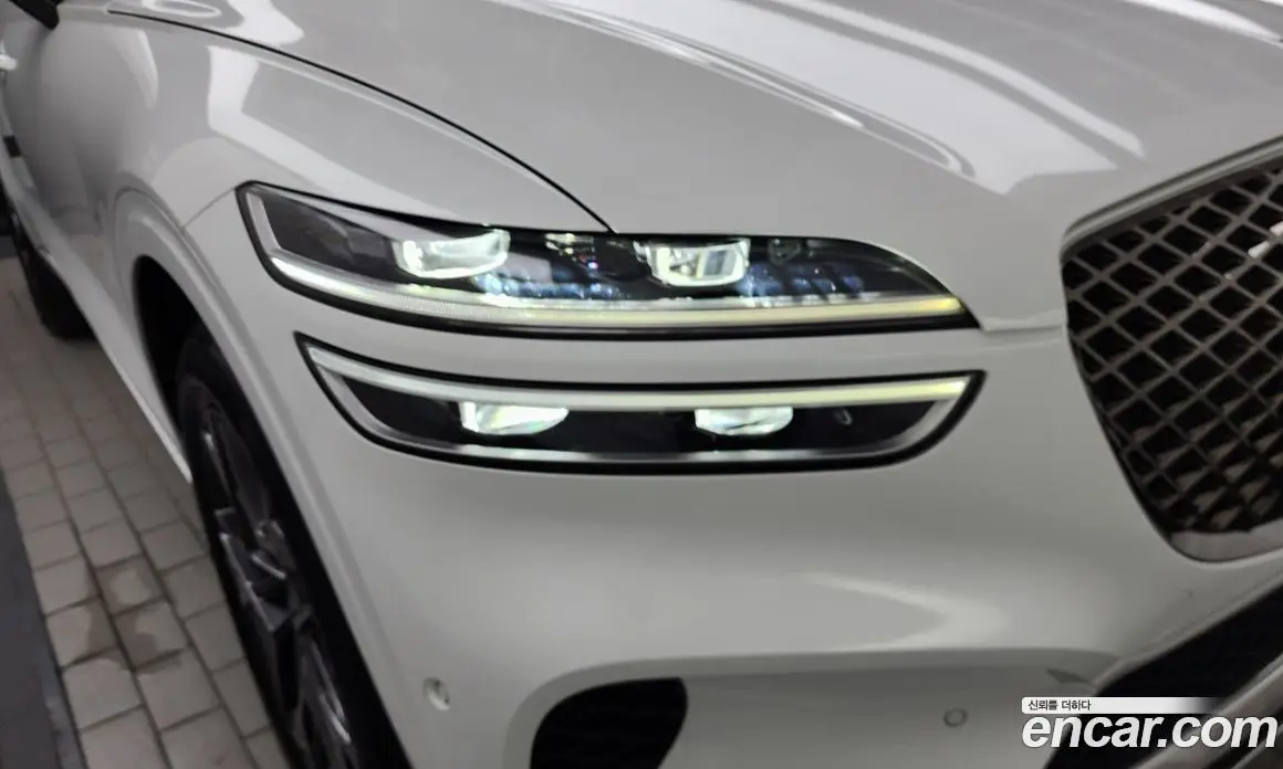Genesis GV70 2021 2.5 автомат (гидро), фото 8 Genesis GV70 2021 2.5 автомат (гидро), фото 8