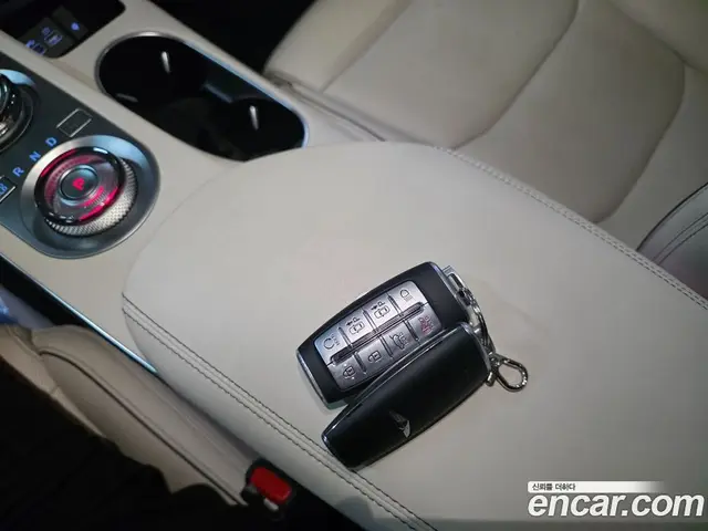 Genesis GV70 2023 2.5 автомат (гидро), миниатюра 11
