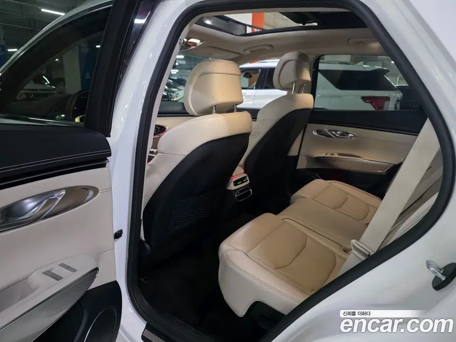 Genesis GV70 2023 2.5 автомат (гидро), фото 17