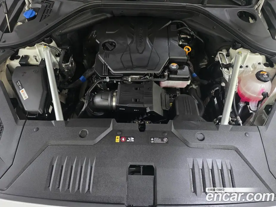 Genesis GV70 2023 2.5 автомат (гидро), фото 19