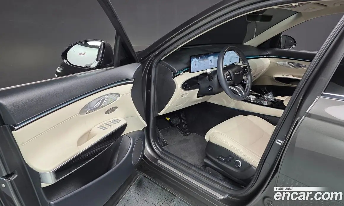 Genesis GV70 2024 2.5 автомат (гидро), фото 13 Genesis GV70 2024 2.5 автомат (гидро), фото 13