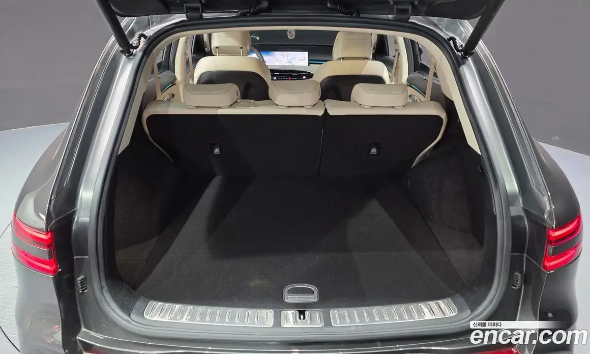 Genesis GV70 2024 2.5 автомат (гидро), фото 23 Genesis GV70 2024 2.5 автомат (гидро), фото 23