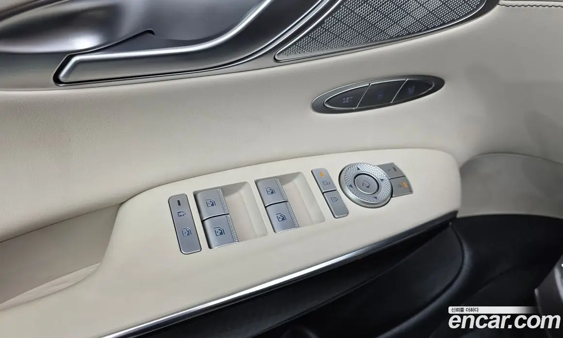 Genesis GV70 2024 2.5 автомат (гидро), фото 29 Genesis GV70 2024 2.5 автомат (гидро), фото 29