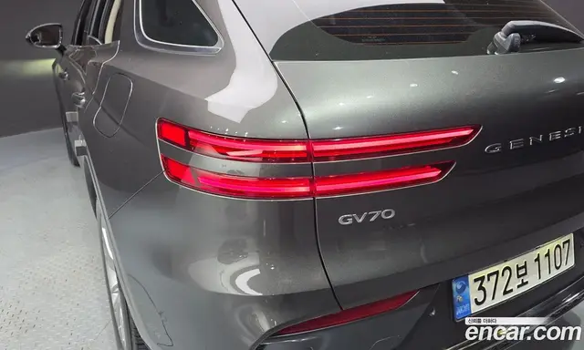 Genesis GV70 2024 2.5 автомат (гидро), миниатюра 9 Genesis GV70 2024 2.5 автомат (гидро), миниатюра 9