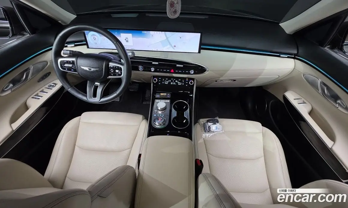 Genesis GV70 2024 2.5 автомат (гидро), фото 10 Genesis GV70 2024 2.5 автомат (гидро), фото 10