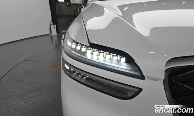 Genesis GV70 2024 2.5 автомат (гидро), миниатюра 7