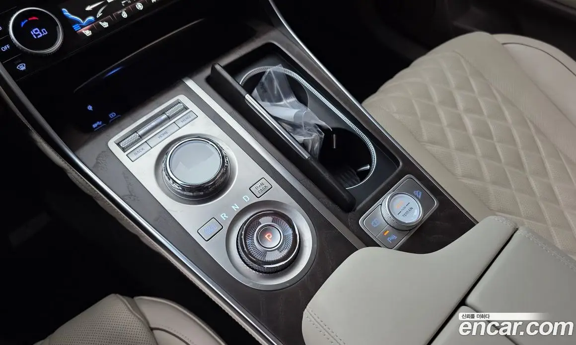 Genesis GV80 2022 2.5 автомат (гидро), фото 12 Genesis GV80 2022 2.5 автомат (гидро), фото 12