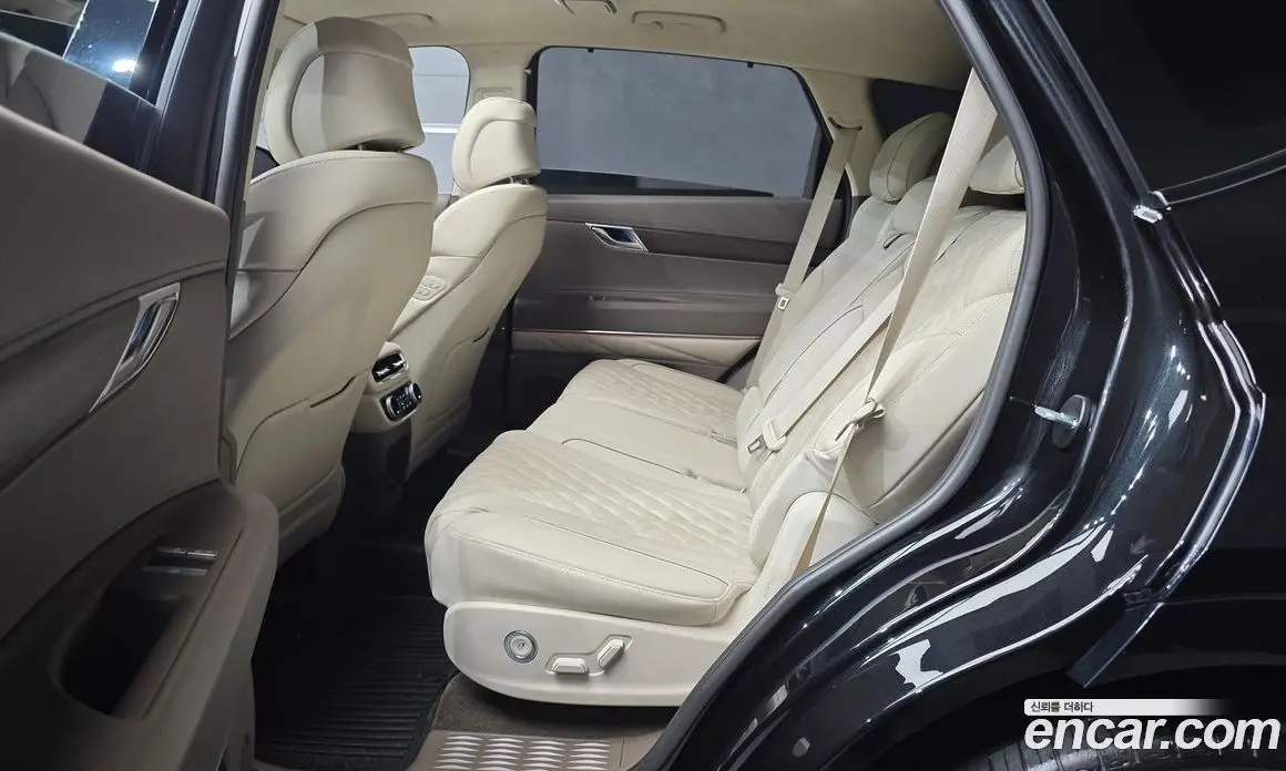 Genesis GV80 2022 2.5 автомат (гидро), фото 18 Genesis GV80 2022 2.5 автомат (гидро), фото 18