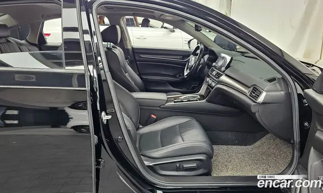 Honda Accord 2021 2.0 автомат (гидро), миниатюра 11