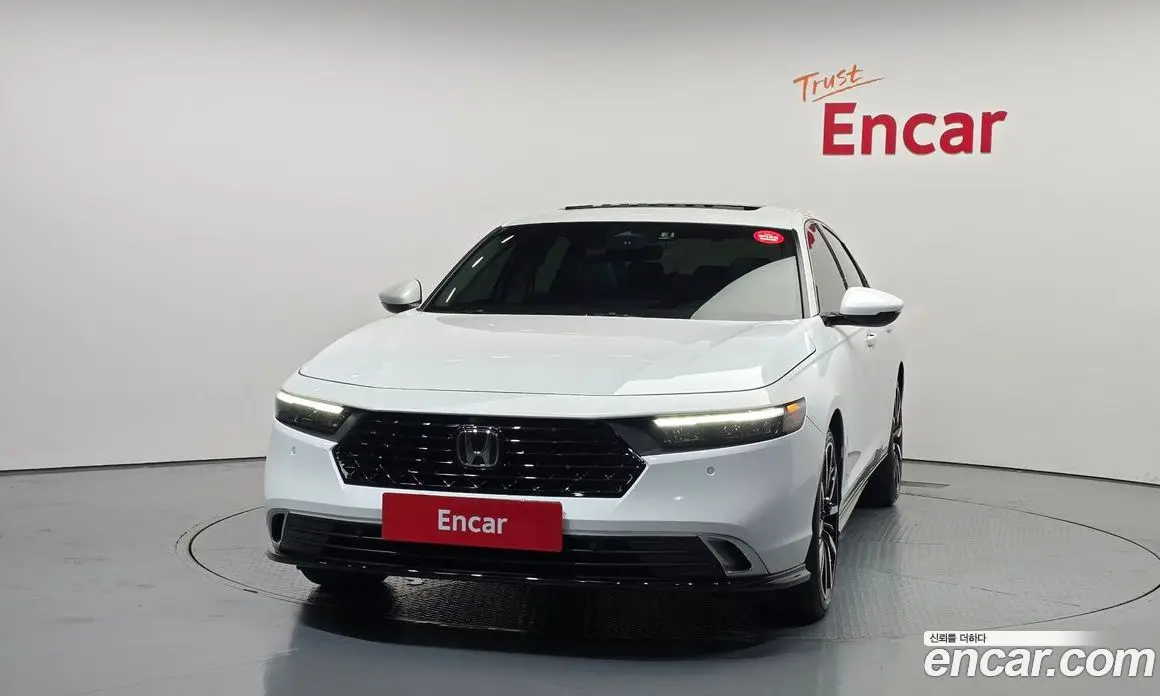 Honda Accord 2024 2.0 автомат (гидро), фото 3