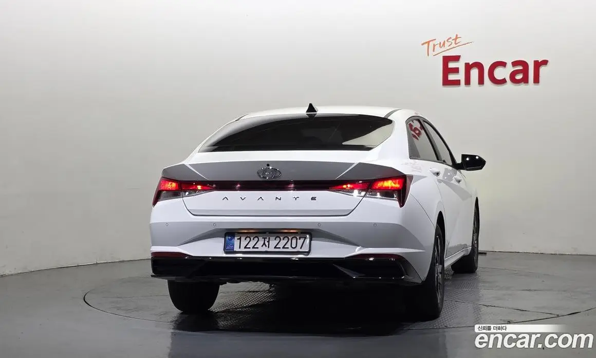 Hyundai Avante 2022 1.6 автомат (гидро), фото 4 Hyundai Avante 2022 1.6 автомат (гидро), фото 4
