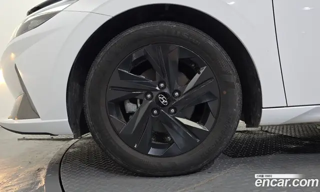 Hyundai Avante 2022 1.6 автомат (гидро), миниатюра 5 Hyundai Avante 2022 1.6 автомат (гидро), миниатюра 5