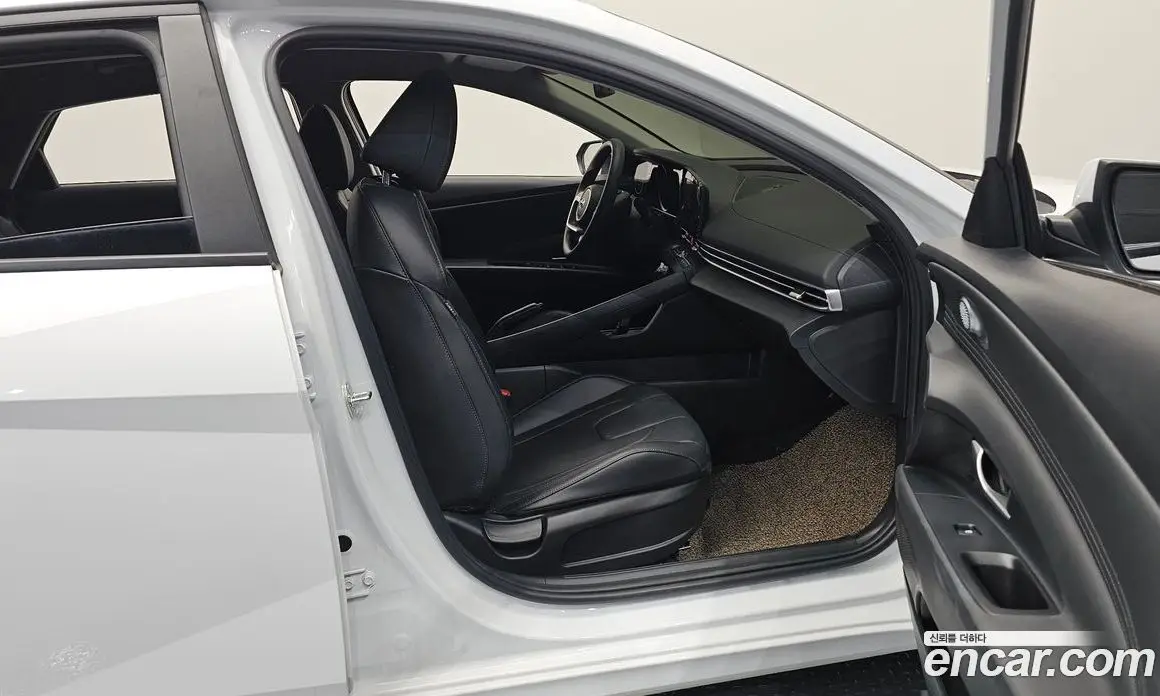 Hyundai Avante 2022 1.6 автомат (гидро), фото 18 Hyundai Avante 2022 1.6 автомат (гидро), фото 18