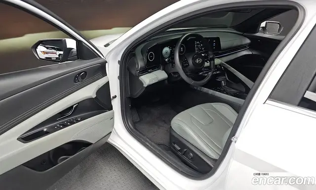 Hyundai Avante 2024 1.6 автомат (гидро), миниатюра 12