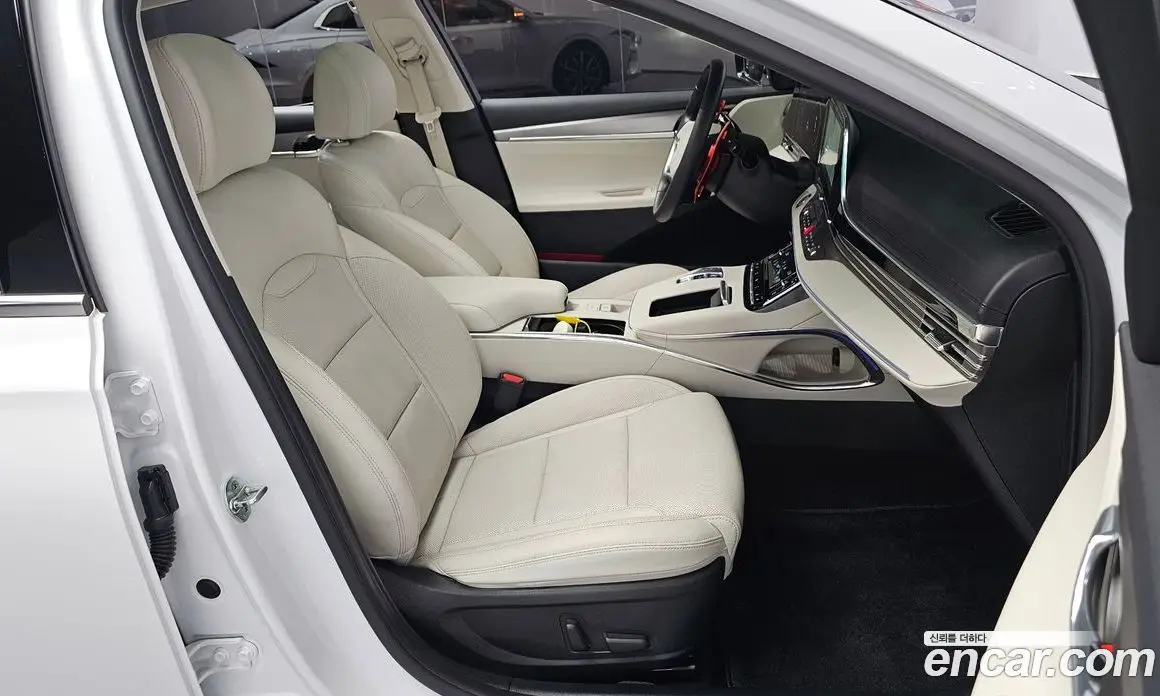 Hyundai Grandeur 2022 2.5 автомат (гидро), фото 13