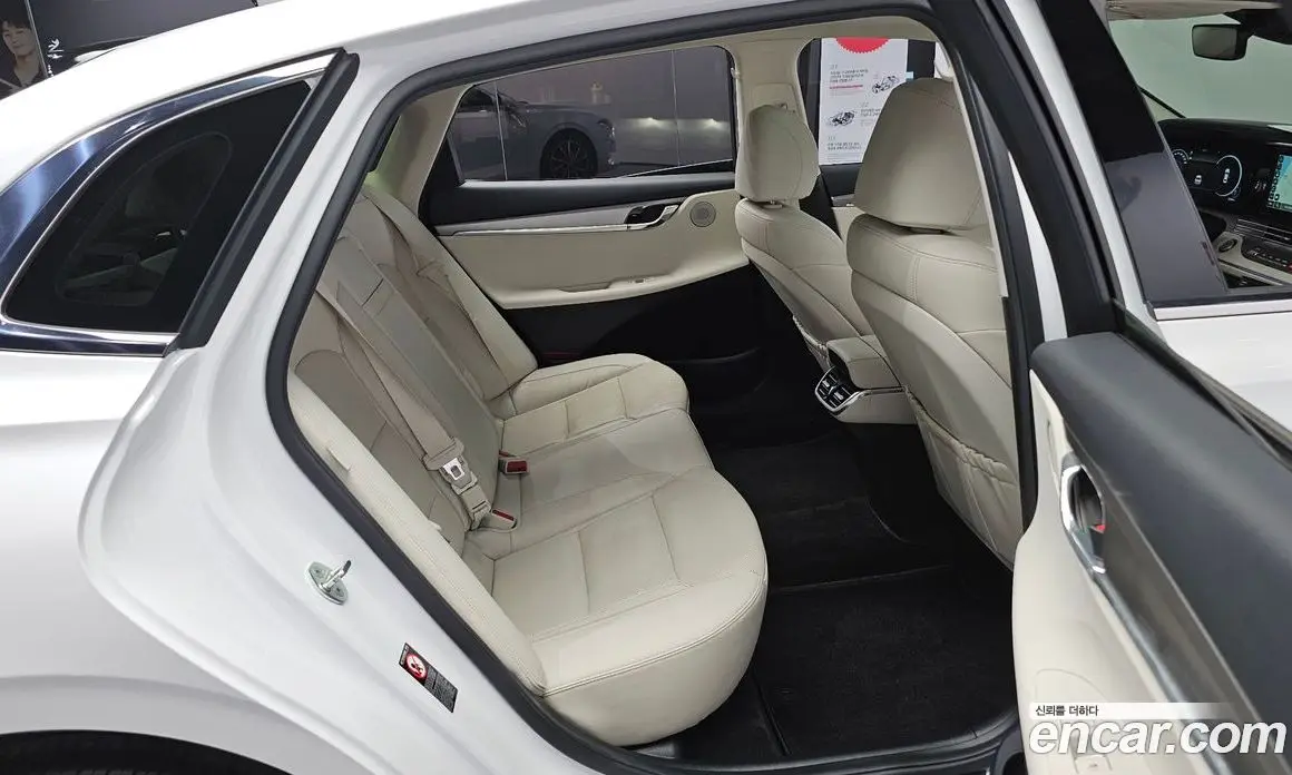 Hyundai Grandeur 2022 2.5 автомат (гидро), фото 16