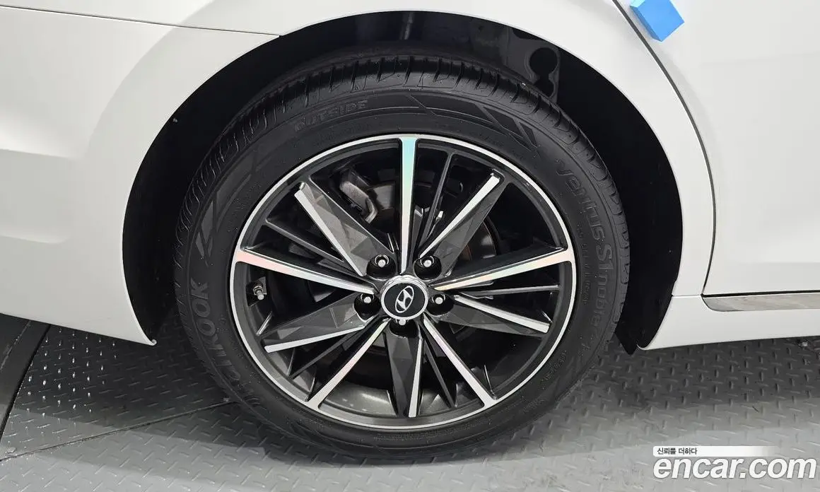 Hyundai Grandeur 2022 2.5 автомат (гидро), фото 5