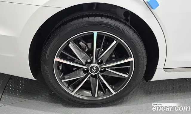 Hyundai Grandeur 2022 2.5 автомат (гидро), миниатюра 5
