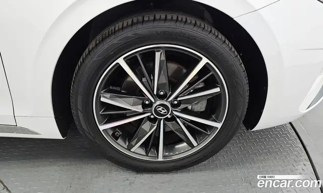 Hyundai Grandeur 2022 2.5 автомат (гидро), миниатюра 7