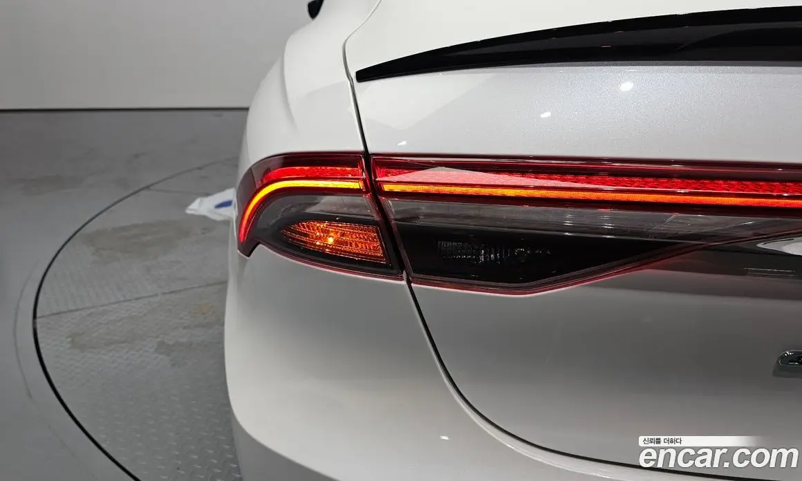 Hyundai Grandeur 2022 2.5 автомат (гидро), фото 9