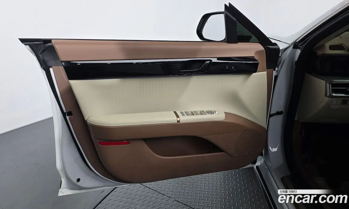 Hyundai Grandeur 2024 1.6 автомат (гидро), фото 13