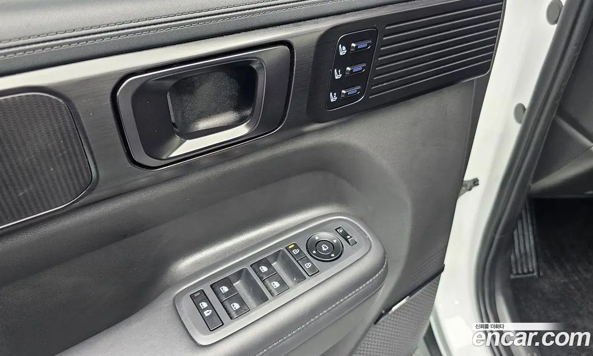 Hyundai Santa Fe 2023 1.6 автомат (гидро), фото 30