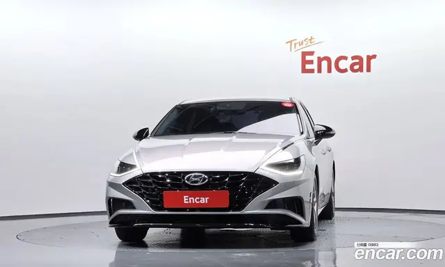 Hyundai Sonata 2021 2.0 автомат (гидро), миниатюра 3 Hyundai Sonata 2021 2.0 автомат (гидро), миниатюра 3