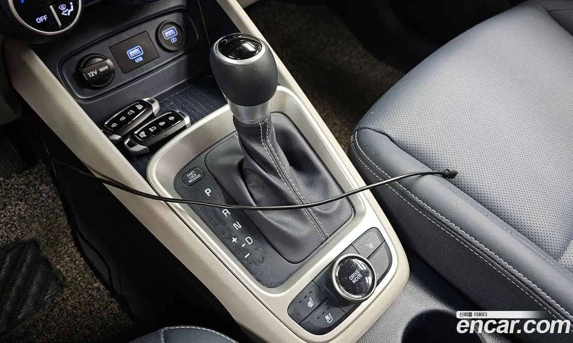 Hyundai Venue 2021 1.6 автомат (гидро), фото 12 Hyundai Venue 2021 1.6 автомат (гидро), фото 12