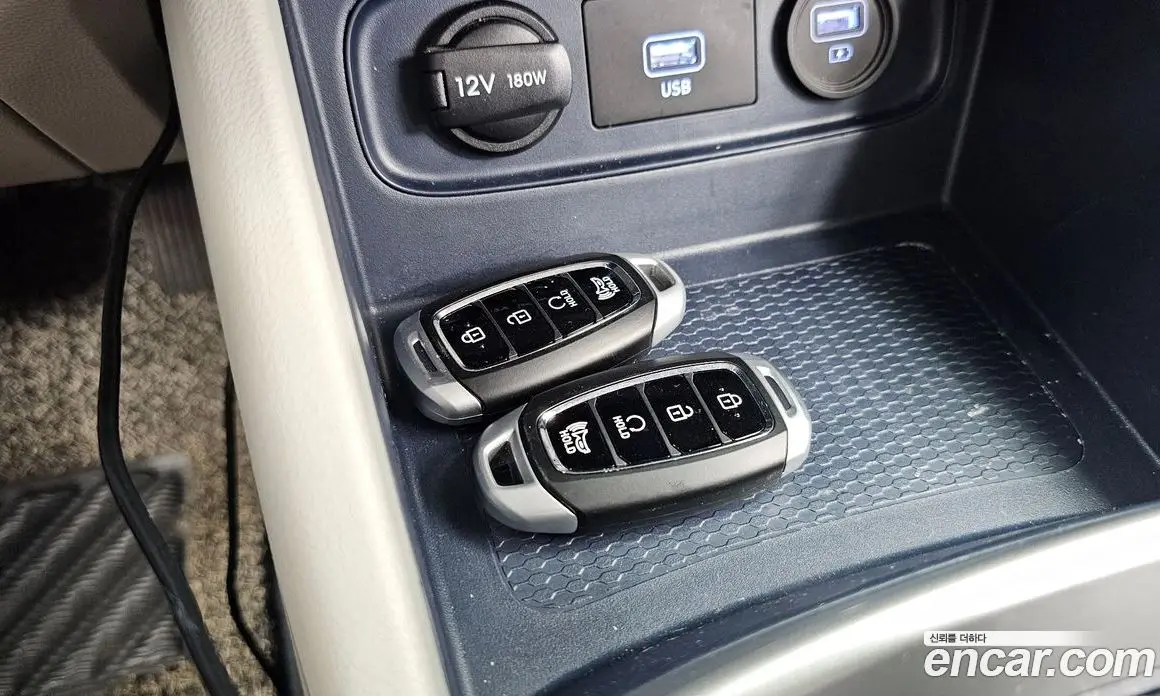 Hyundai Venue 2021 1.6 автомат (гидро), фото 16 Hyundai Venue 2021 1.6 автомат (гидро), фото 16