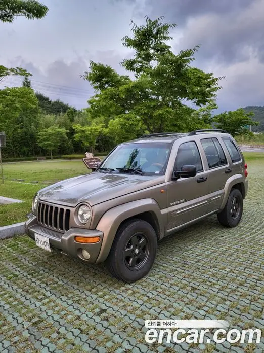 Jeep Cherokee 2003 3.7 автомат (гидро), миниатюра 4 Jeep Cherokee 2003 3.7 автомат (гидро), миниатюра 4