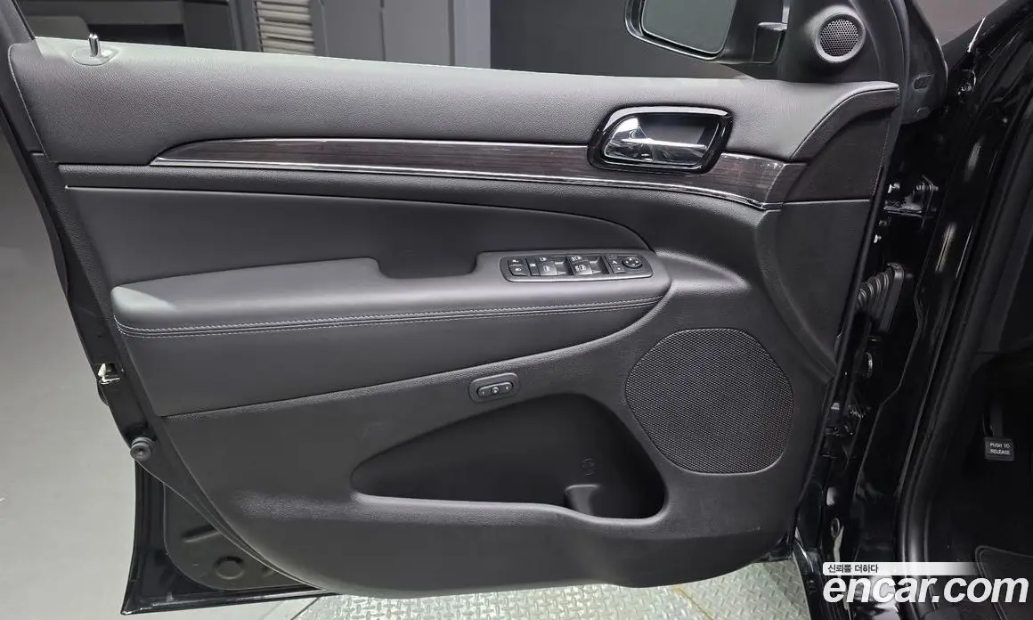 Jeep Cherokee 2020 3.6 автомат (гидро), фото 13