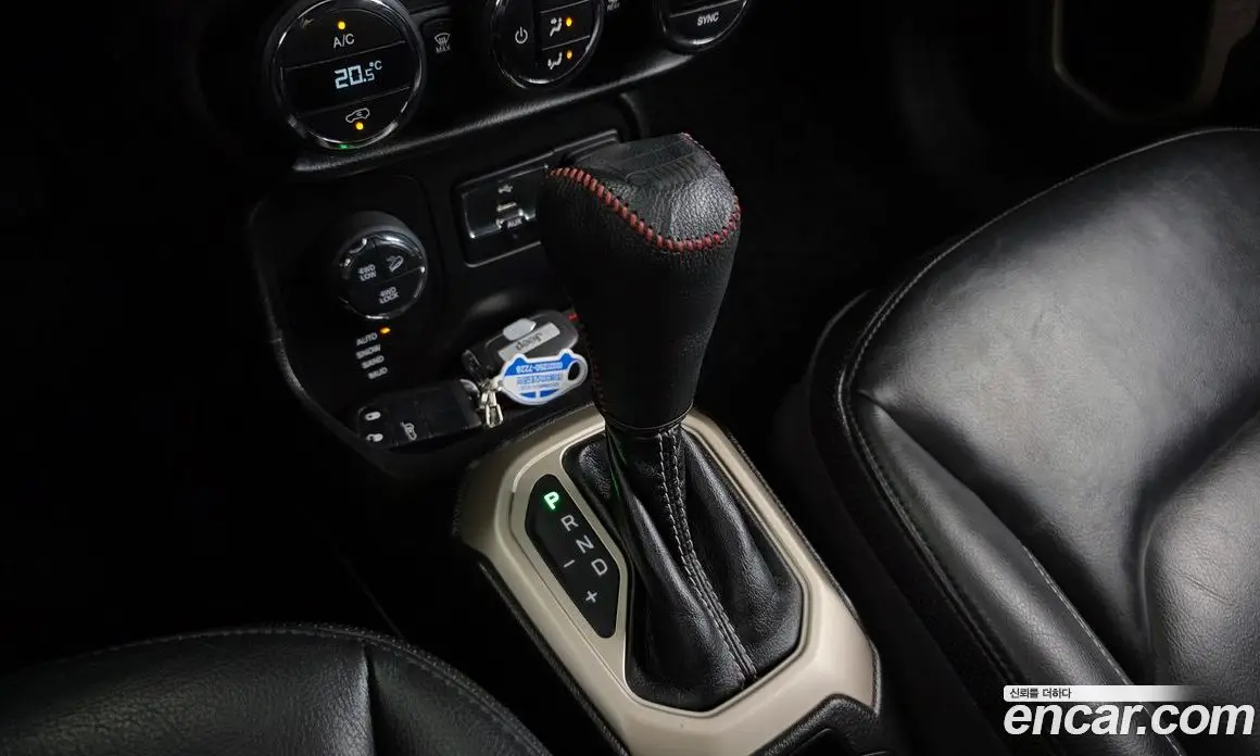 Jeep Renegade 2017 2.0 автомат (гидро), фото 12 Jeep Renegade 2017 2.0 автомат (гидро), фото 12