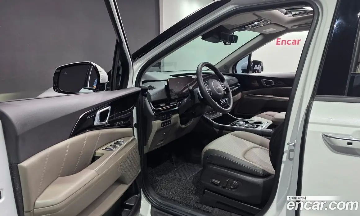 Kia Carnival 2024 1.6 автомат (гидро), фото 13