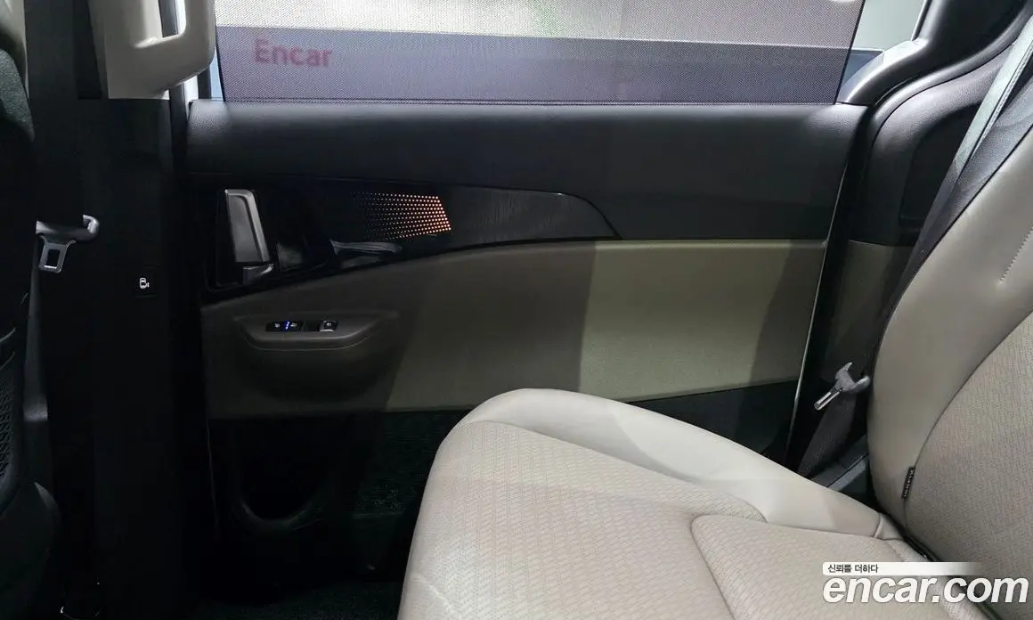 Kia Carnival 2024 1.6 автомат (гидро), фото 15