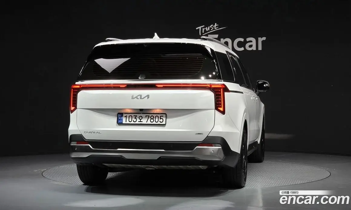 Kia Carnival 2024 1.6 автомат (гидро), фото 4