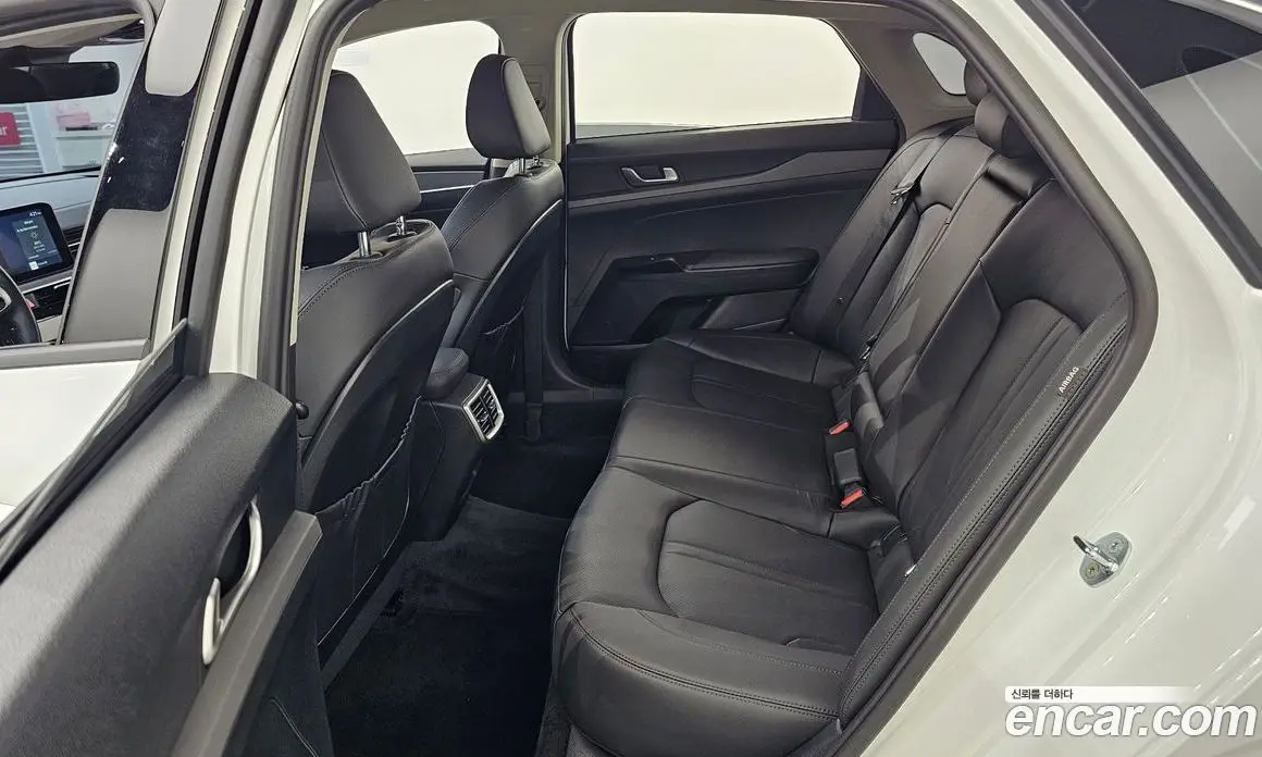 Kia K5 (Optima) 2023 2.0 автомат (гидро), фото 12 Kia K5 (Optima) 2023 2.0 автомат (гидро), фото 12