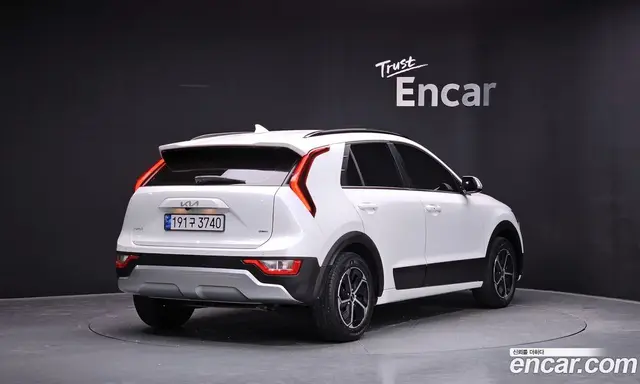 Kia Niro 2022 1.6 автомат (гидро), миниатюра 2