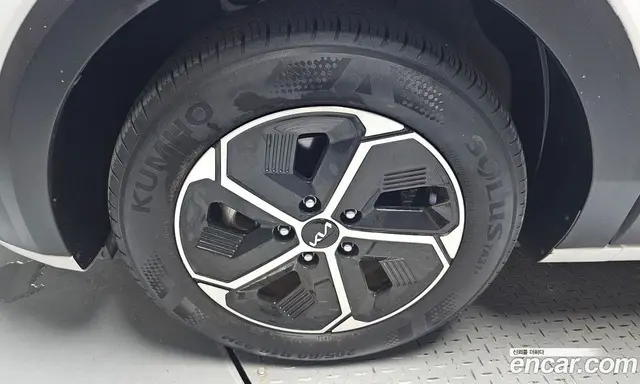 Kia Niro 2022 1.6 автомат (гидро), миниатюра 5