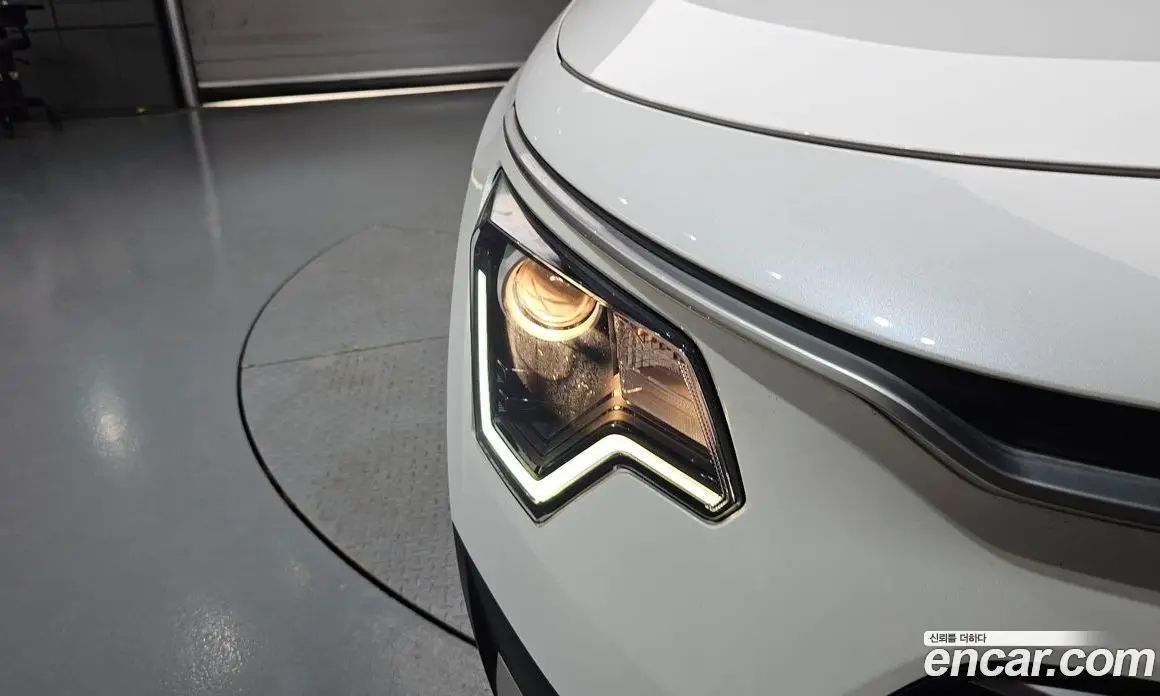 Kia Niro 2022 1.6 автомат (гидро), фото 8