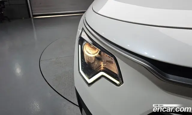 Kia Niro 2022 1.6 автомат (гидро), миниатюра 8