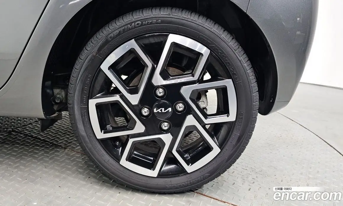 Kia Ray 2023 1.0 автомат (гидро), фото 7