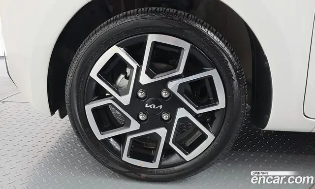 Kia Ray 2024 1.0 автомат (гидро), миниатюра 5 Kia Ray 2024 1.0 автомат (гидро), миниатюра 5